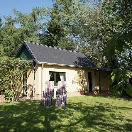 Дом отдыха Cozy Escape In Walthersdorf, Cleaning Included *