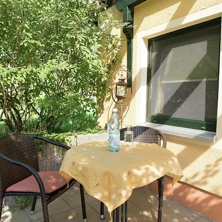 Дом отдыха Cozy Escape In Walthersdorf, Cleaning Included